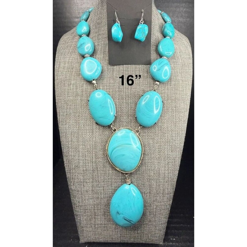 45. Southwestern Polished Turquoise Drop Statement Necklace Set